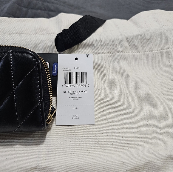 Coach Black Quilted Card Case with Gold Accents - Picture 5 of 10